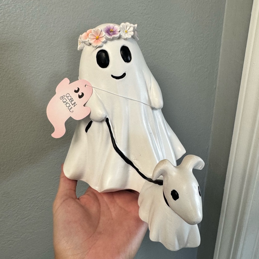 VIRAL Ghost with Flower Crown and dog by Goblin and Ghoul